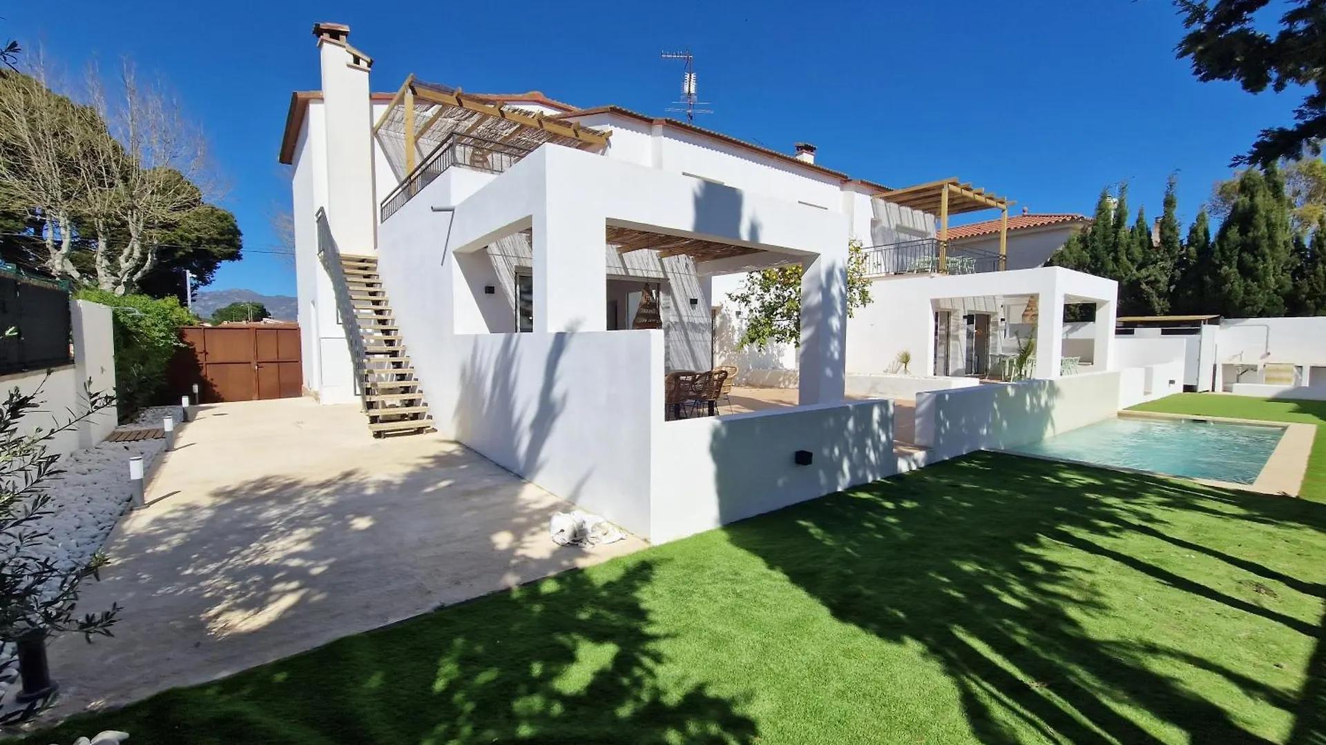 Apartment Apartament Gorgot 4P D Con Terraza Y Piscina Comunitaria Cerca De La Playa Empuriabrava