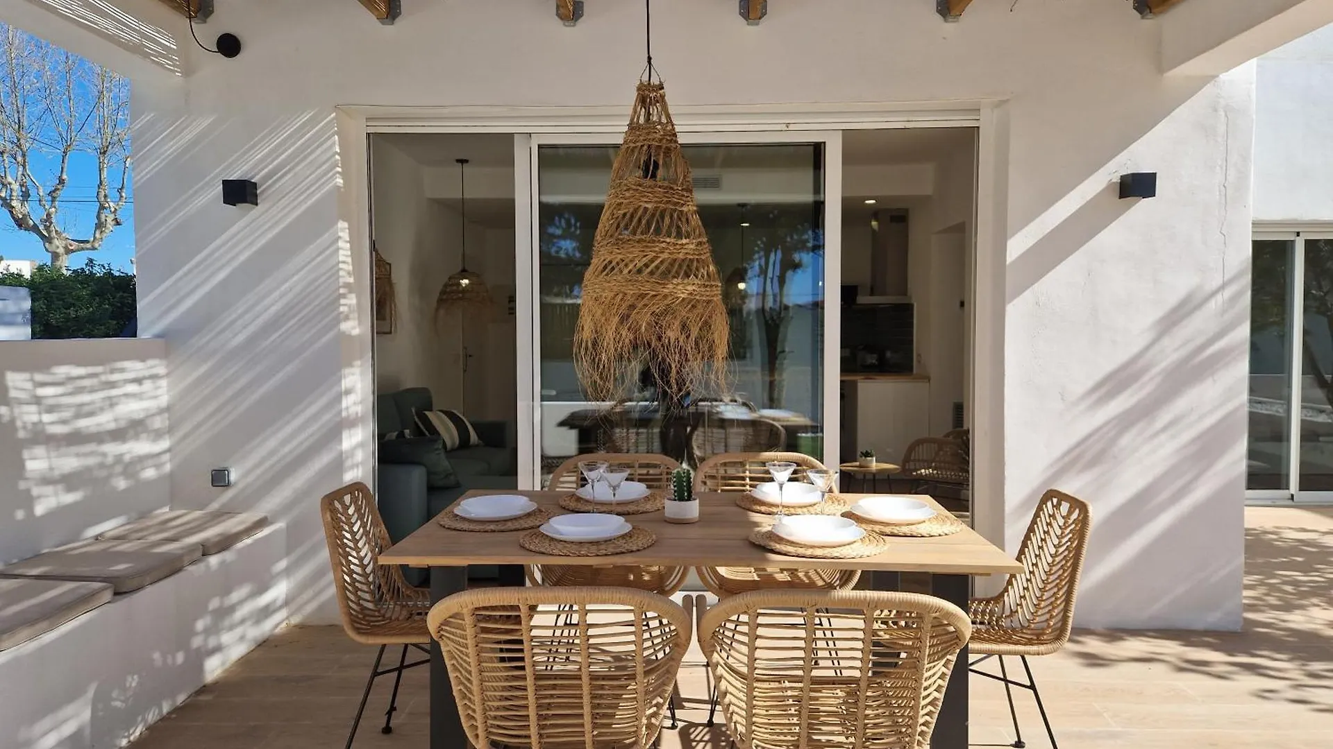 Apartment Apartament Gorgot 4P D Con Terraza Y Piscina Comunitaria Cerca De La Playa Empuriabrava Spain