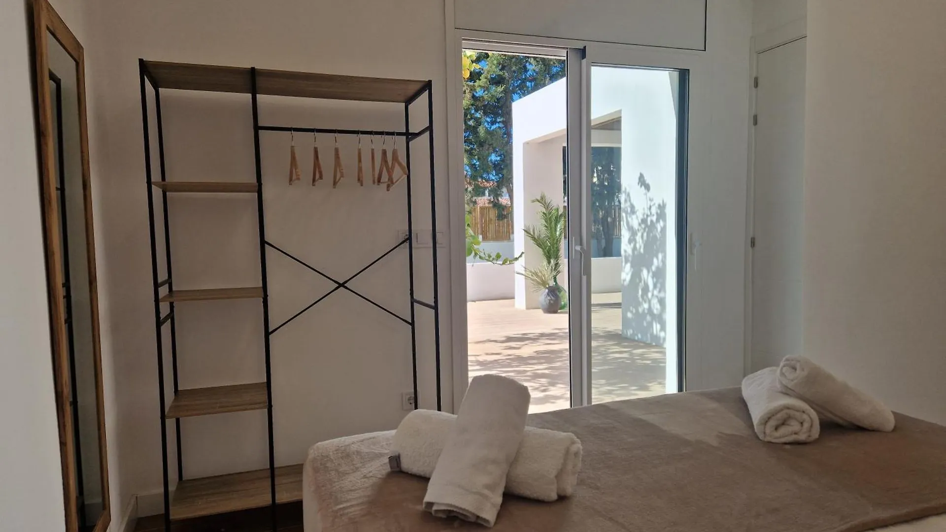 Apartament Gorgot 4P D Con Terraza Y Piscina Comunitaria Cerca De La Playa Empuriabrava 0*,  Spain